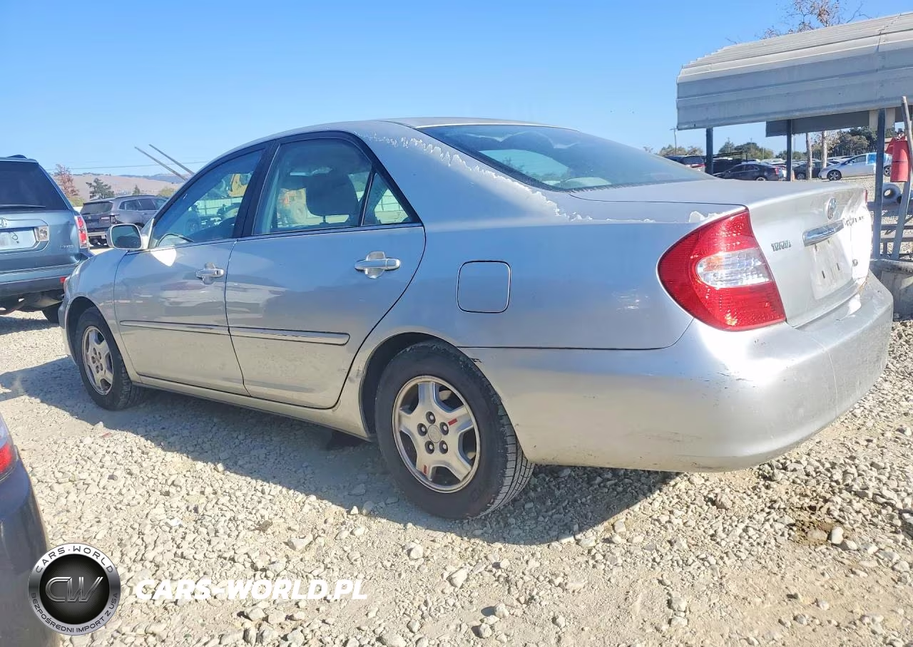 2002 Toyota Camry Le V6 VIN:4T1BF30K52U521331 - 2