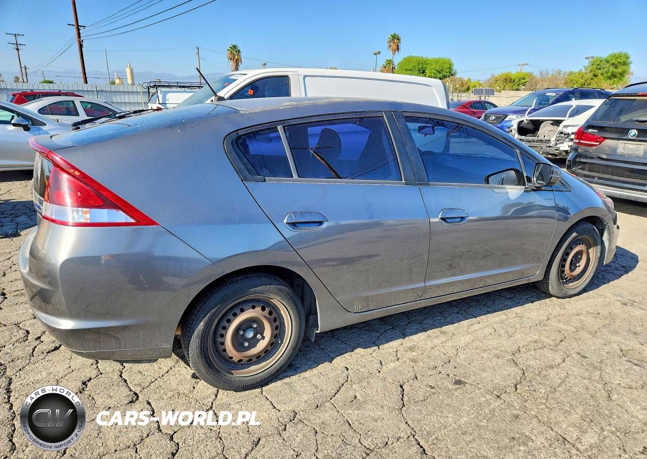 2013 Honda Insight Lx VIN:JHMZE2H52DS001678 - 3