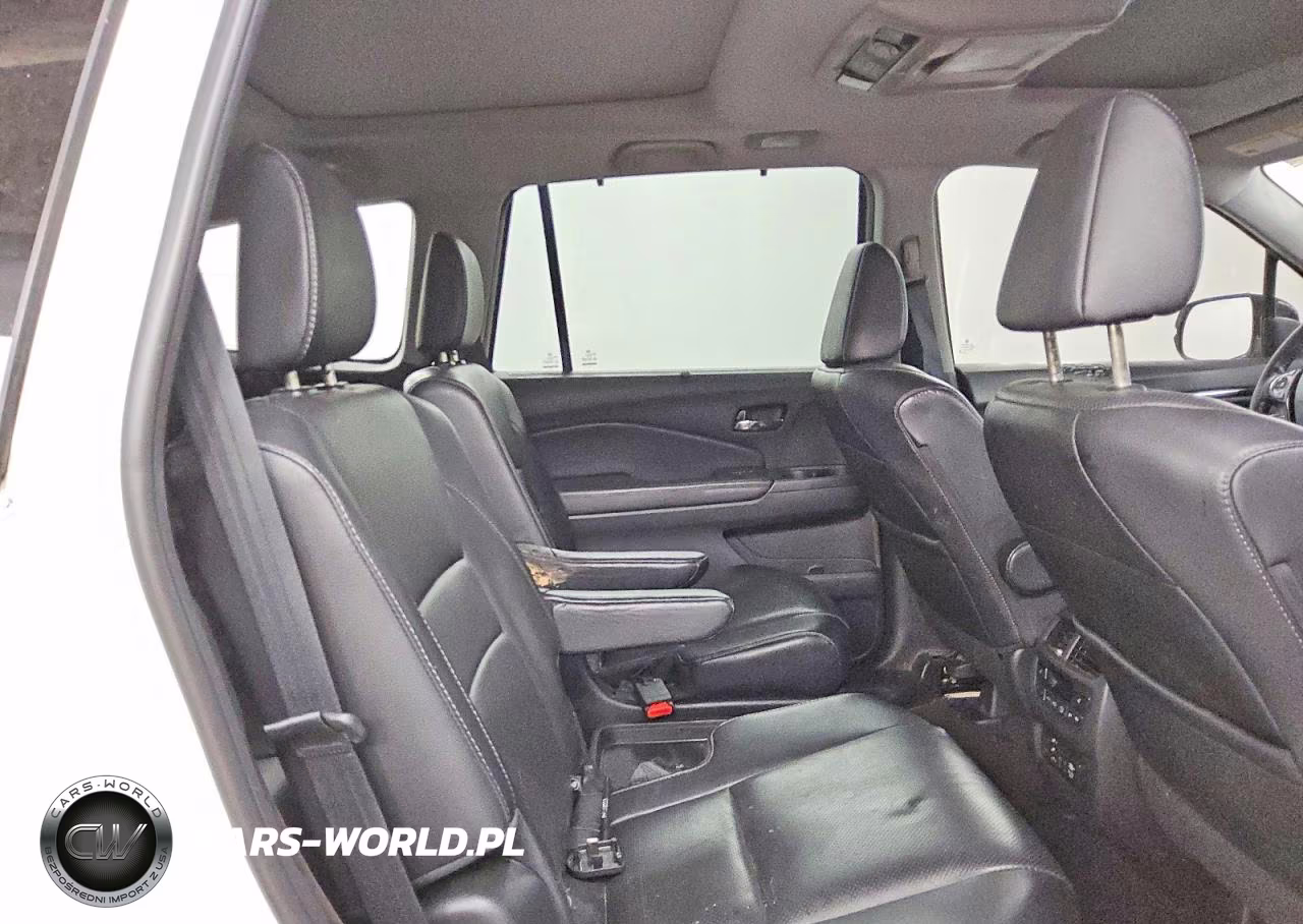2017 Honda Pilot Elite VIN:5FNYF6H00HB105336 - 10