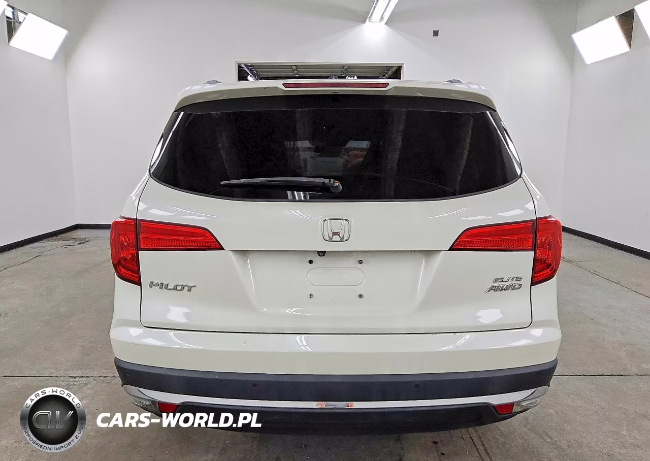 2017 Honda Pilot Elite VIN:5FNYF6H00HB105336 - 6