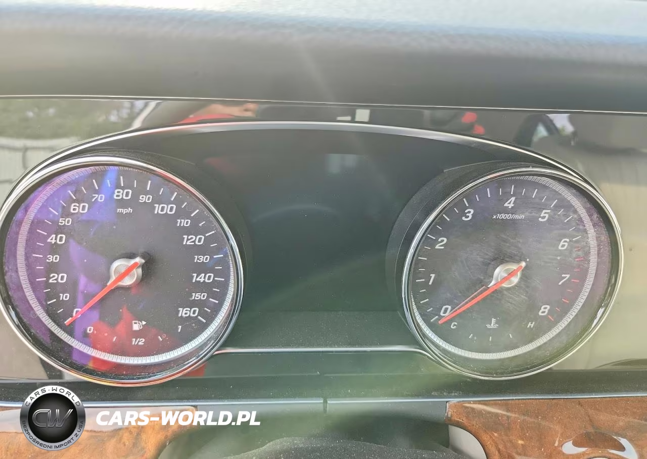 2018 Mercedes-Benz E 300 VIN:WDDZF4JB4JA436865 - 9
