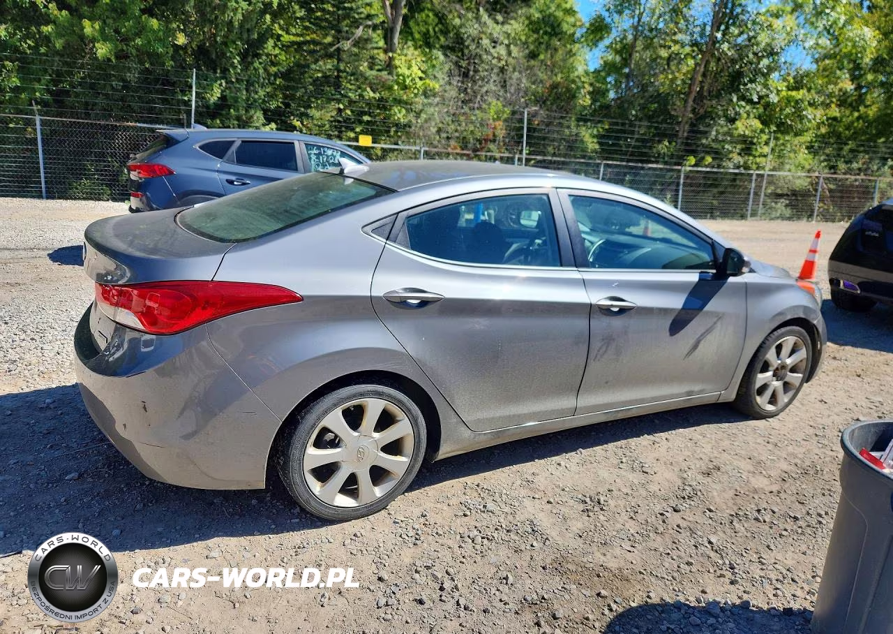 2013 Hyundai Elantra Limited VIN:5NPDH4AE4DH383106 - 3