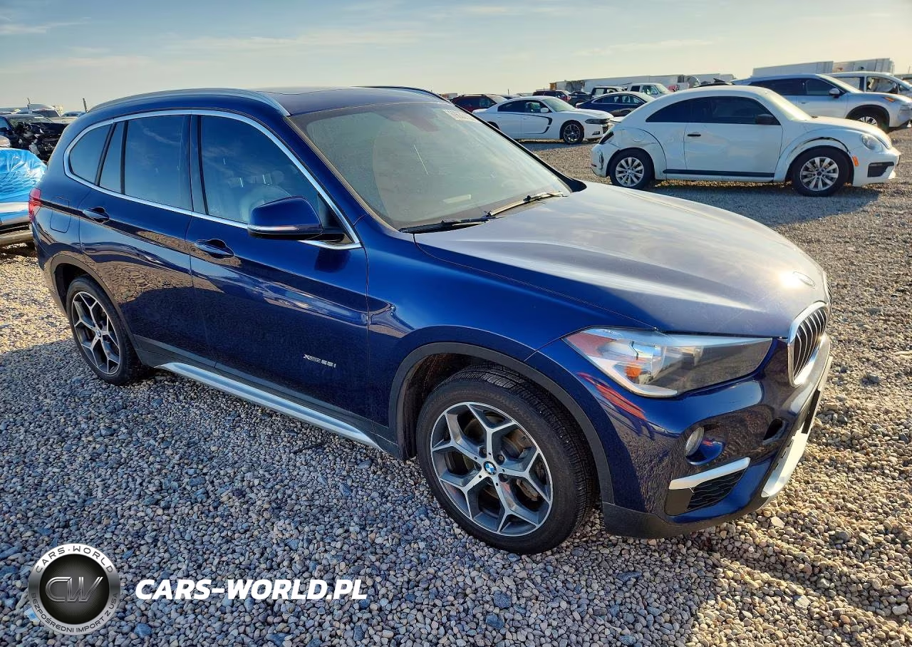 2018 BMW X1 xDrive28I VIN:WBXHT3C33J5K28471 - 4