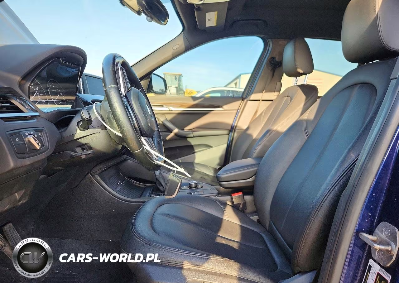 2018 BMW X1 xDrive28I VIN:WBXHT3C33J5K28471 - 7
