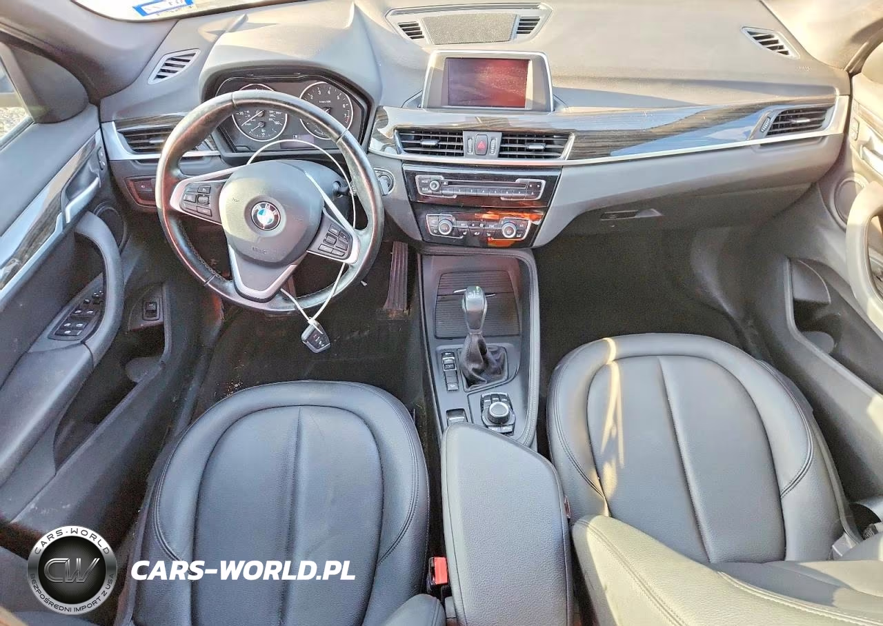 2018 BMW X1 xDrive28I VIN:WBXHT3C33J5K28471 - 8