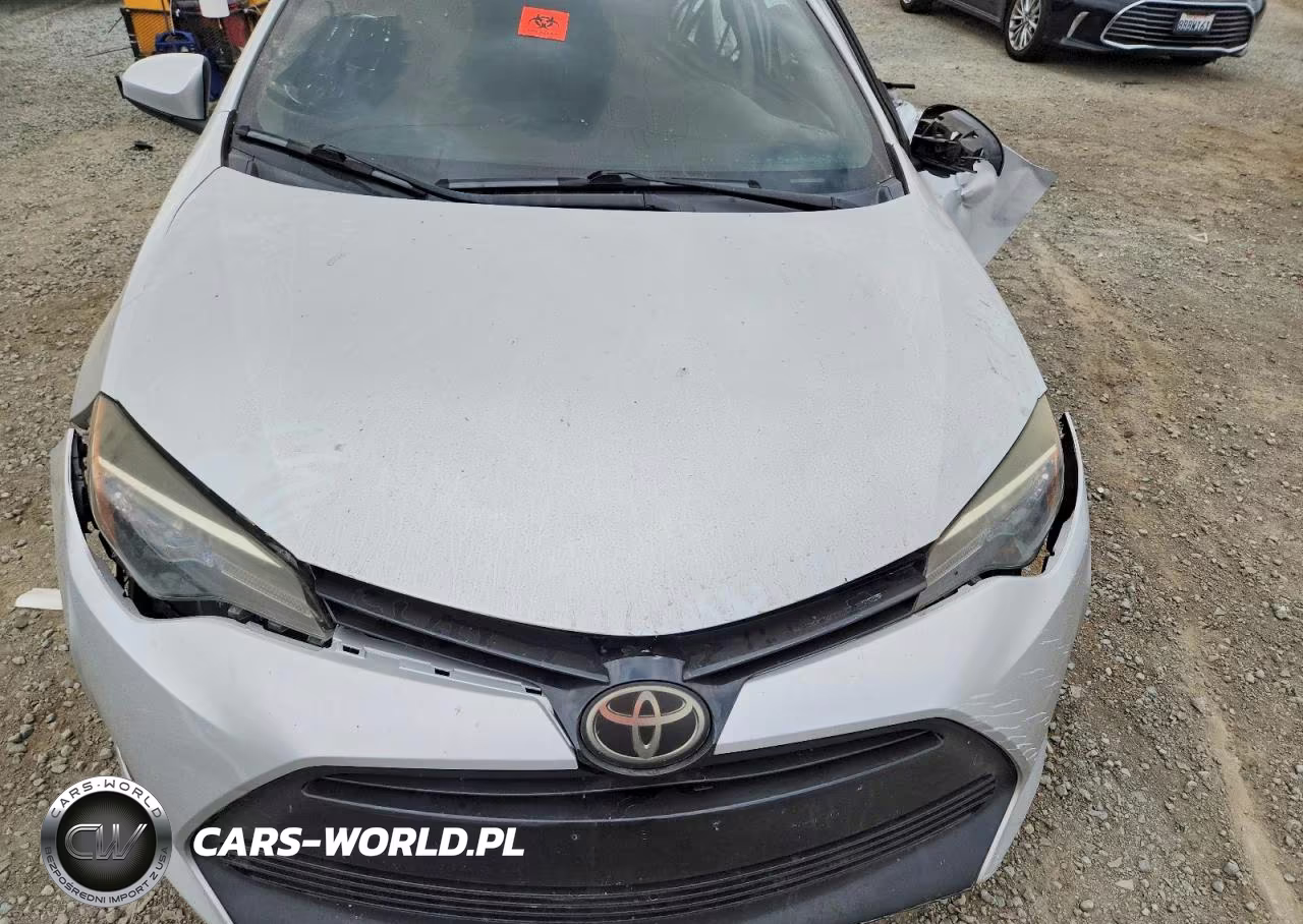 2018 Toyota Corolla Le VIN:2T1BURHE8JC972972 - 11