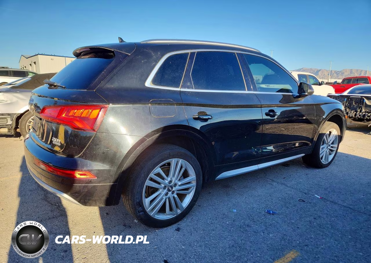 2018 Audi Q5 Premium Plus VIN:WA1BNAFY9J2000544 - 3
