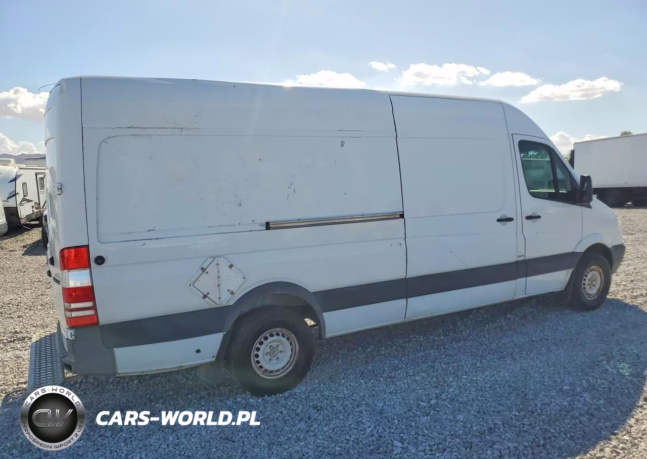 2011 Mercedes-Benz Sprinter 2500 VIN:WD3PE8CB5B5603392 - 3