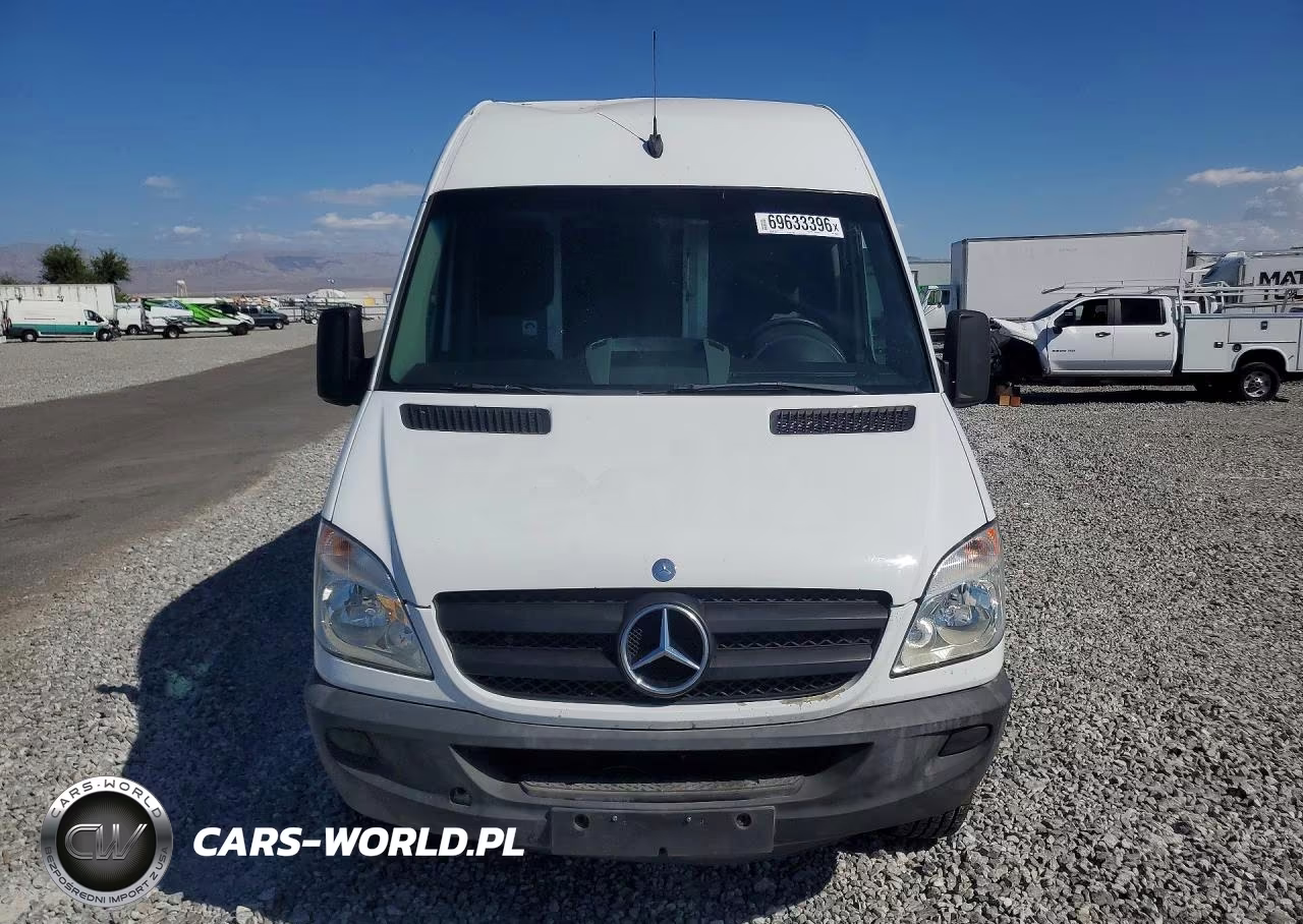 2011 Mercedes-Benz Sprinter 2500 VIN:WD3PE8CB5B5603392 - 5