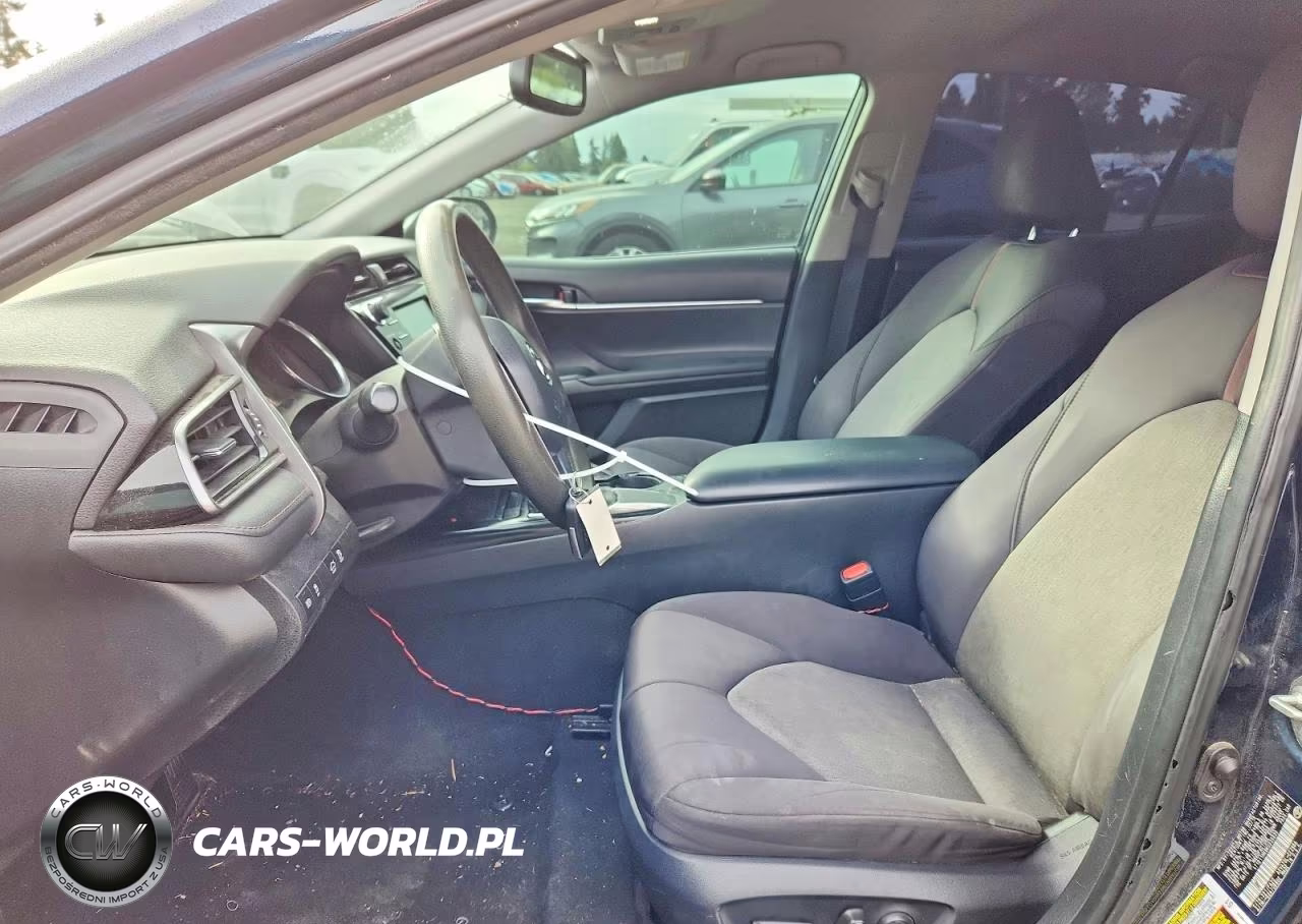 2019 Toyota Camry Le VIN:4T1B11HK8KU235030 - 7