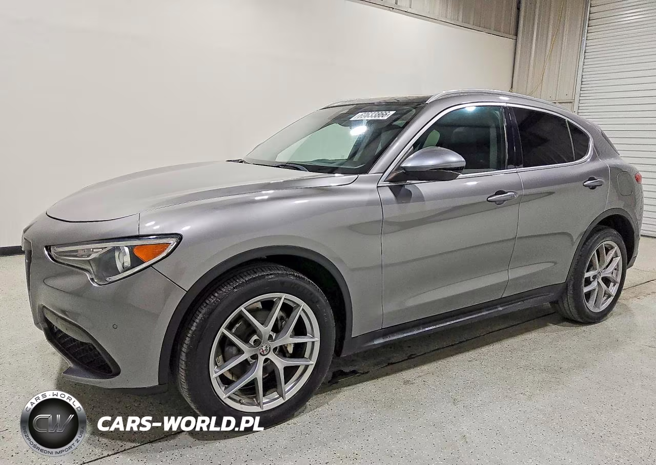 2018 Alfa Romeo Stelvio Ti