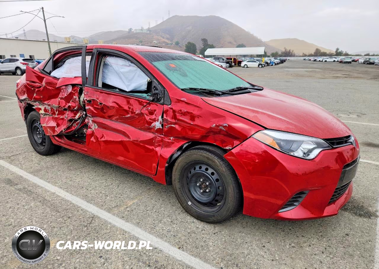 2015 Toyota Corolla Le VIN:5YFBURHE0FP283094 - 4