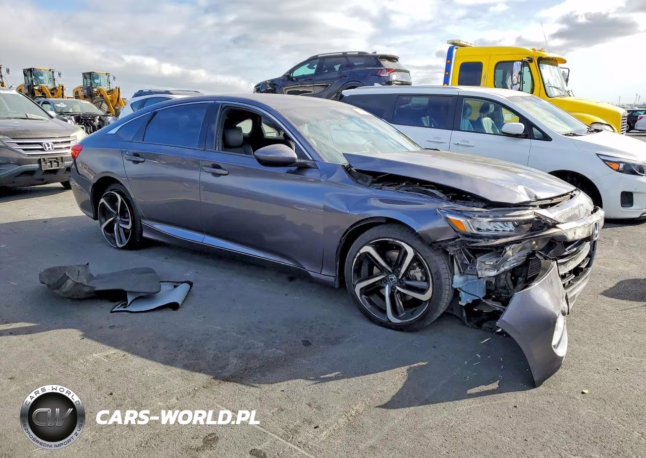 2018 Honda Accord Sport VIN:1HGCV1F35JA099336 - 4