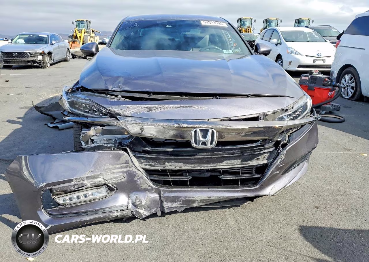 2018 Honda Accord Sport VIN:1HGCV1F35JA099336 - 5