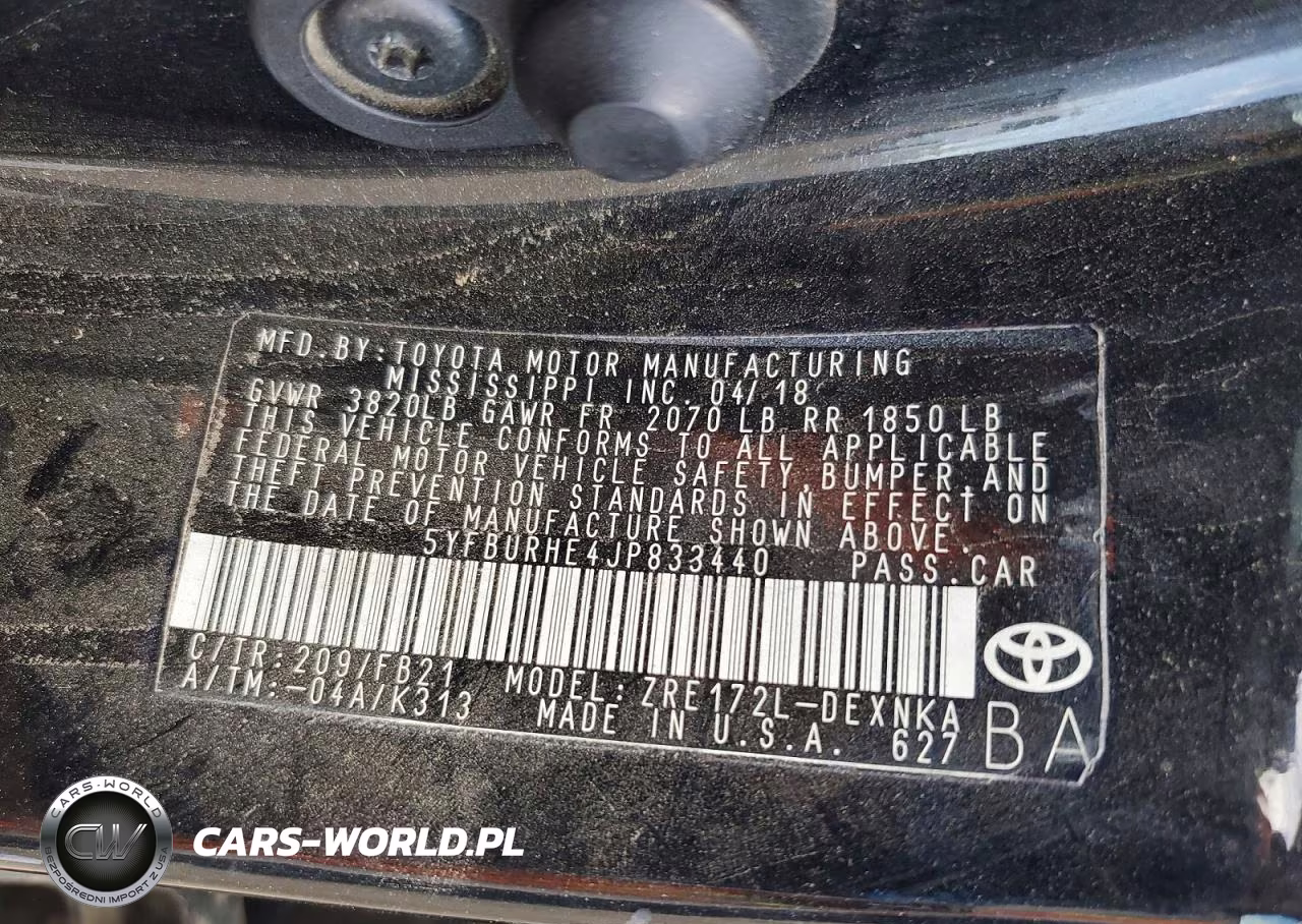 2018 Toyota Corolla Le VIN:5YFBURHE4JP833440 - 12