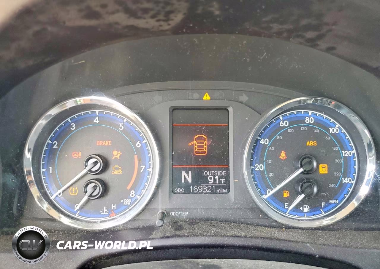 2018 Toyota Corolla Le VIN:5YFBURHE4JP833440 - 9