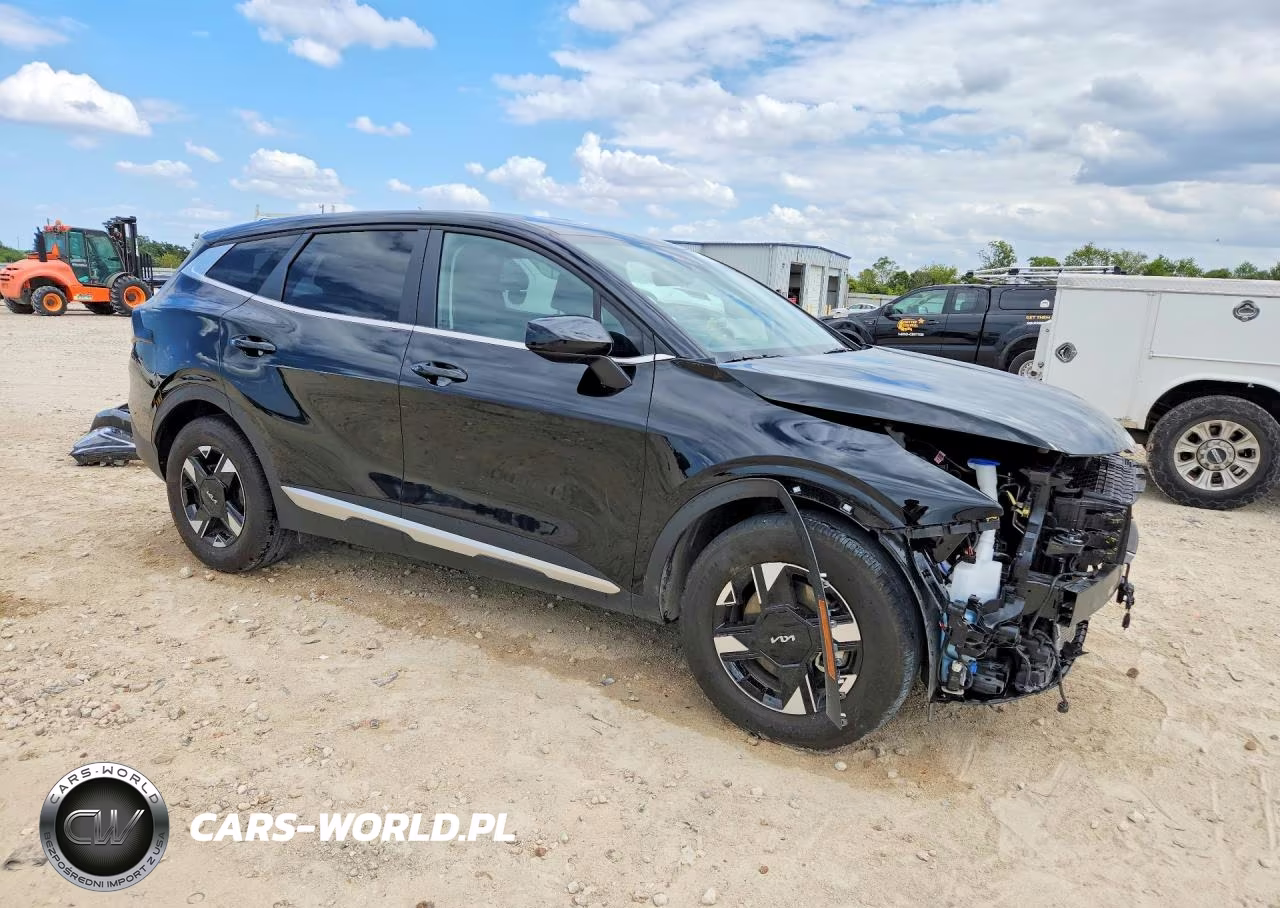 2026 Kia Sportage Lx VIN:5XYK23DF8TG402172 - 4
