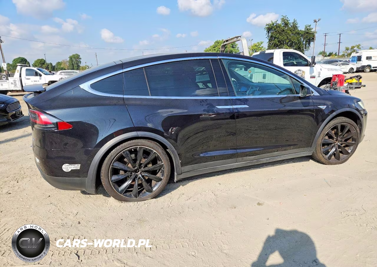 2016 Tesla Model X VIN:5YJXCAE25GF006488 - 3