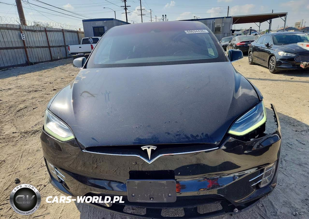 2016 Tesla Model X VIN:5YJXCAE25GF006488 - 5