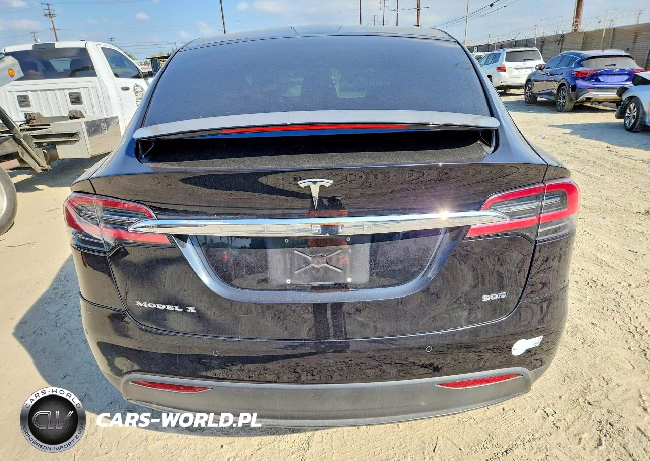 2016 Tesla Model X VIN:5YJXCAE25GF006488 - 6