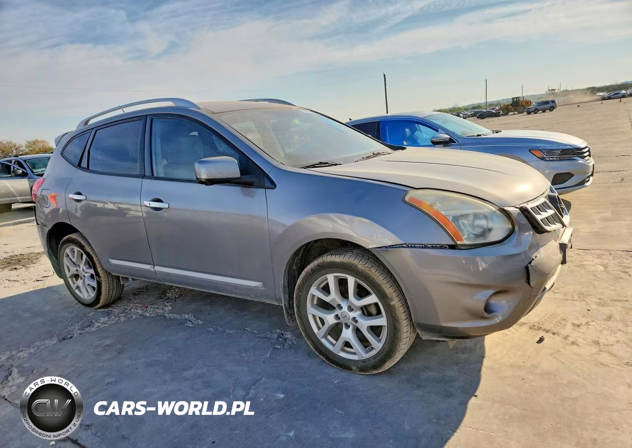 2012 Nissan Rogue S VIN:JN8AS5MT2CW265587 - 4
