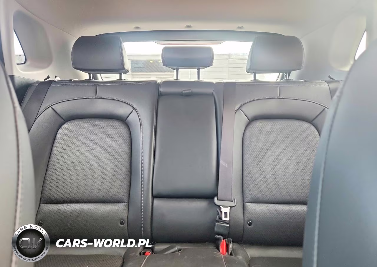 2021 Hyundai Kona Ultimate VIN:KM8K5CA54MU618230 - 10