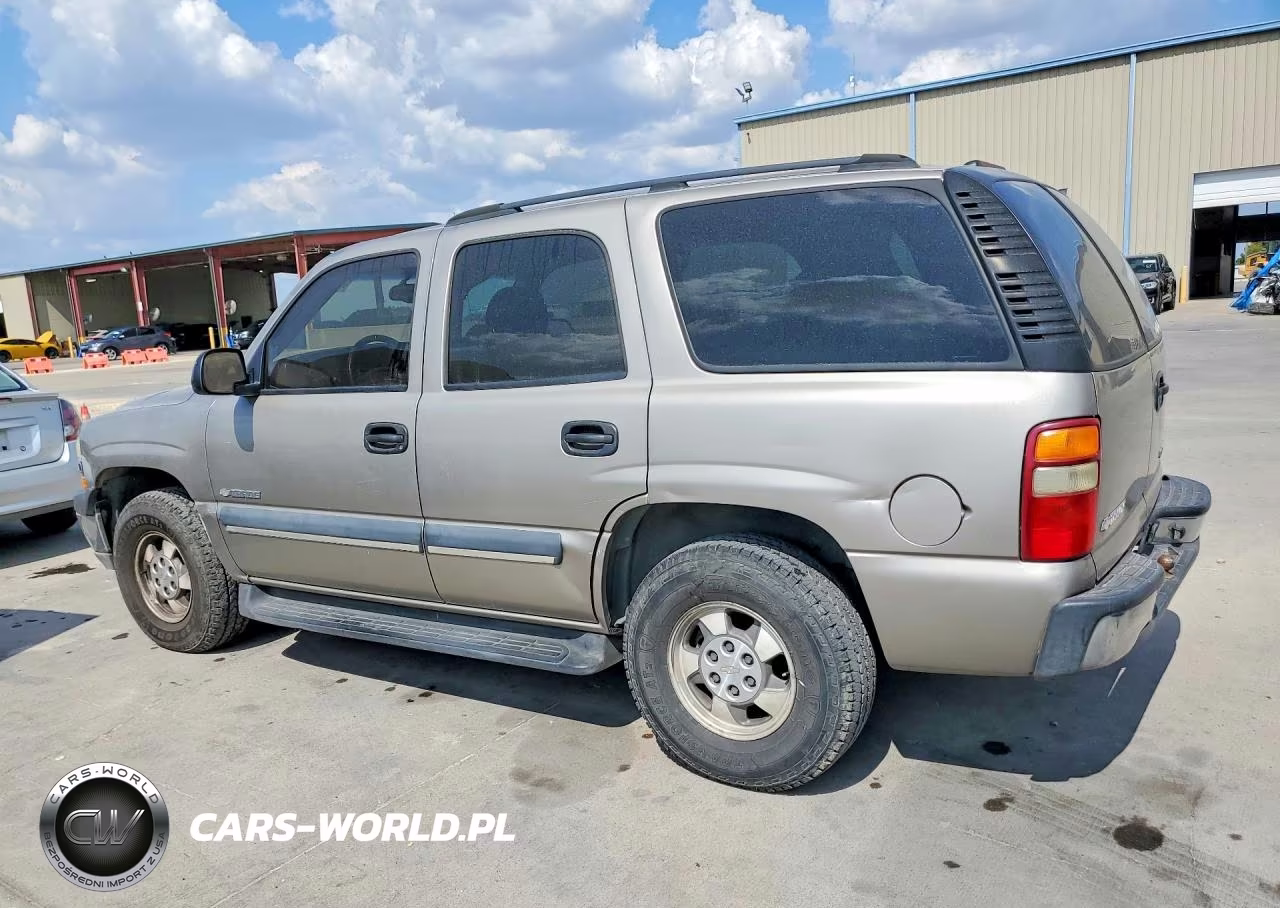 2003 Chevrolet Tahoe C1500 VIN:1GNEC13V03R250825 - 2