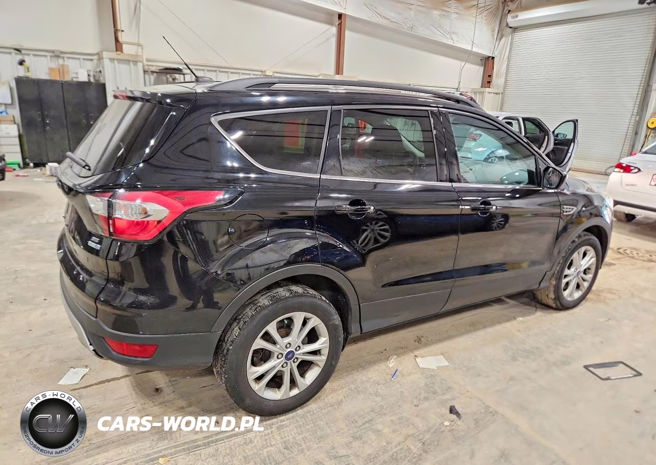 2017 Ford Escape Se VIN:1FMCU9GD2HUD94504 - 3