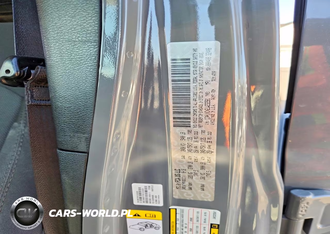 2018 Jeep Wrangler Unlimited Sport VIN:1C4HJXDN2JW232581 - 13
