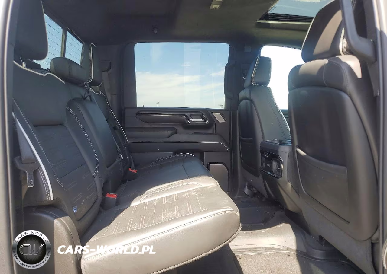 2024 GMC Sierra K2500 At4X VIN:1GT49ZEY1RF352234 - 11