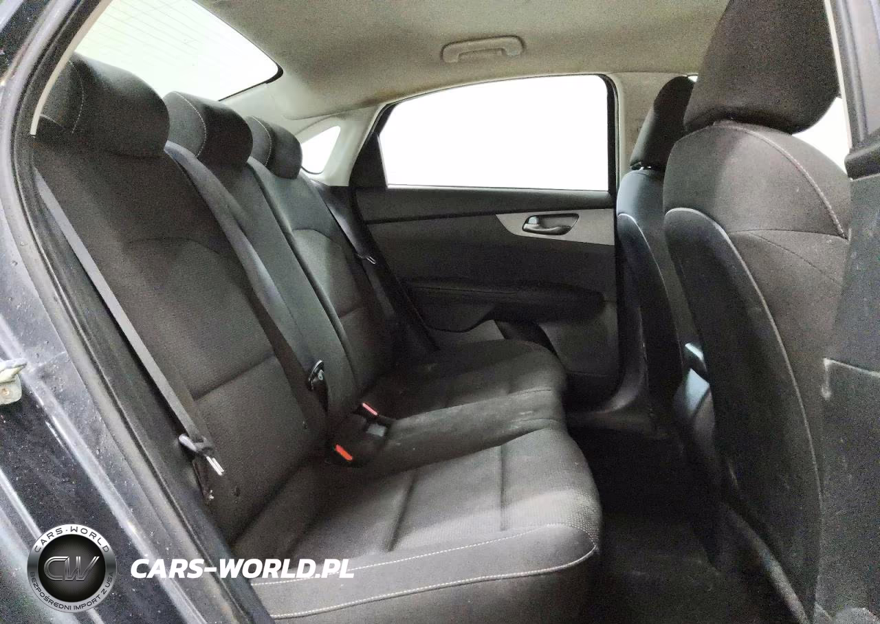 2021 Kia Forte Lxs VIN:3KPF24AD0ME268847 - 10