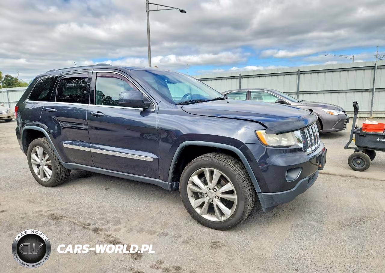 2012 Jeep Grand Cherokee Laredo VIN:1C4RJFAG1CC347388 - 4