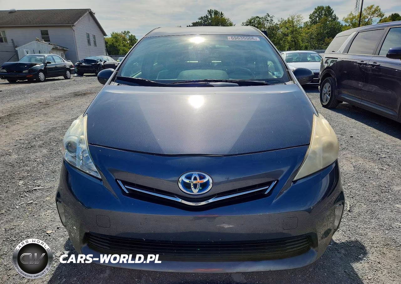 2013 Toyota Prius V Two VIN:JTDZN3EU9D3285856 - 5