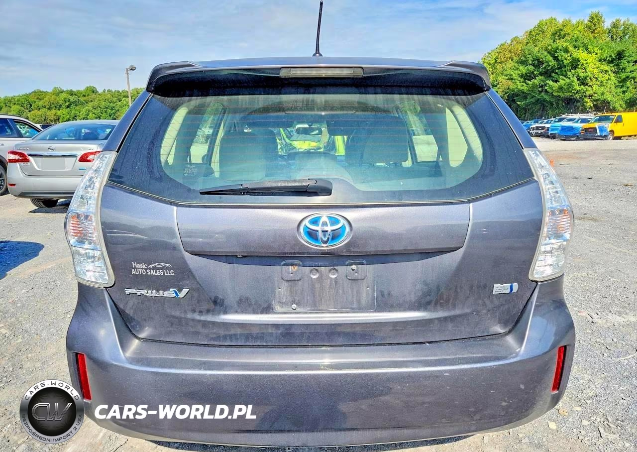 2013 Toyota Prius V Two VIN:JTDZN3EU9D3285856 - 6