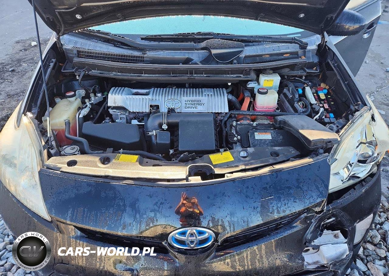 2015 Toyota Prius Two VIN:JTDKN3DU0F0409830 - 11