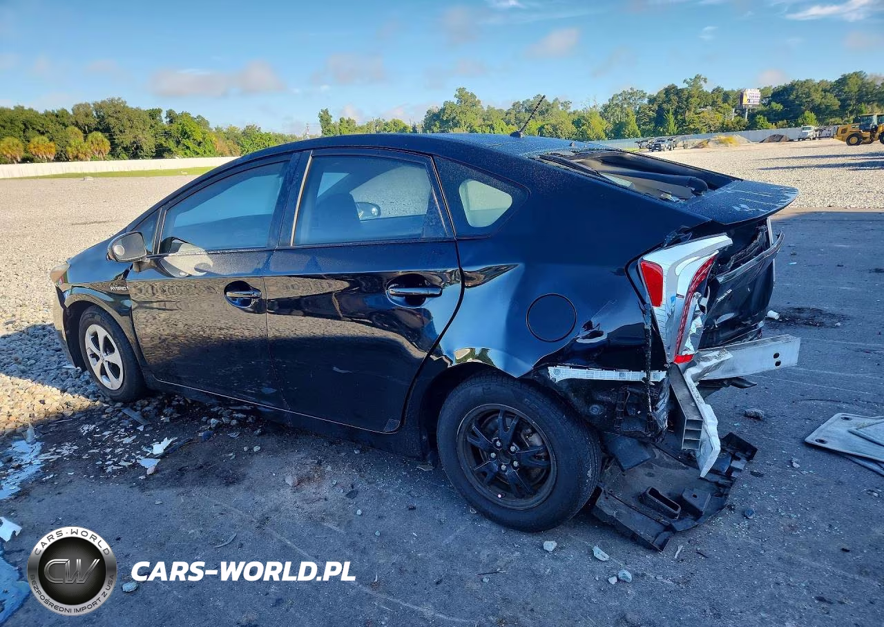 2015 Toyota Prius Two VIN:JTDKN3DU0F0409830 - 2