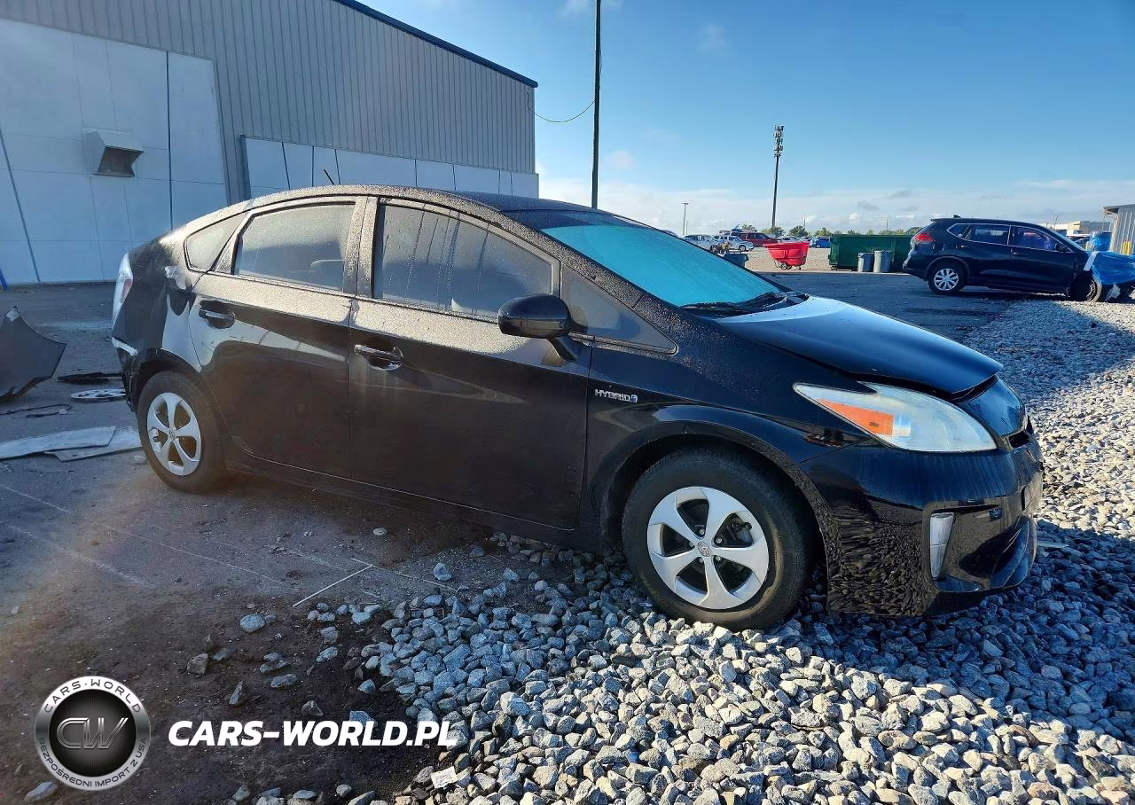 2015 Toyota Prius Two VIN:JTDKN3DU0F0409830 - 4