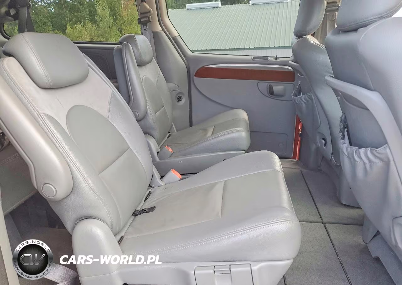 2007 Chrysler Town & Country Limited VIN:2A8GP64L07R288158 - 11