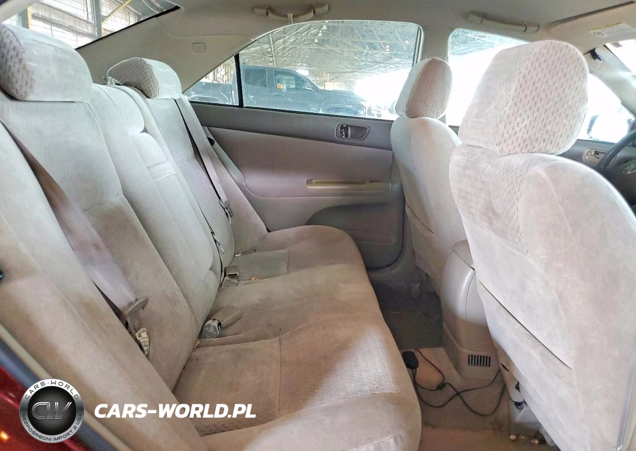 2002 Toyota Camry Le VIN:4T1BE30KX2U573329 - 10