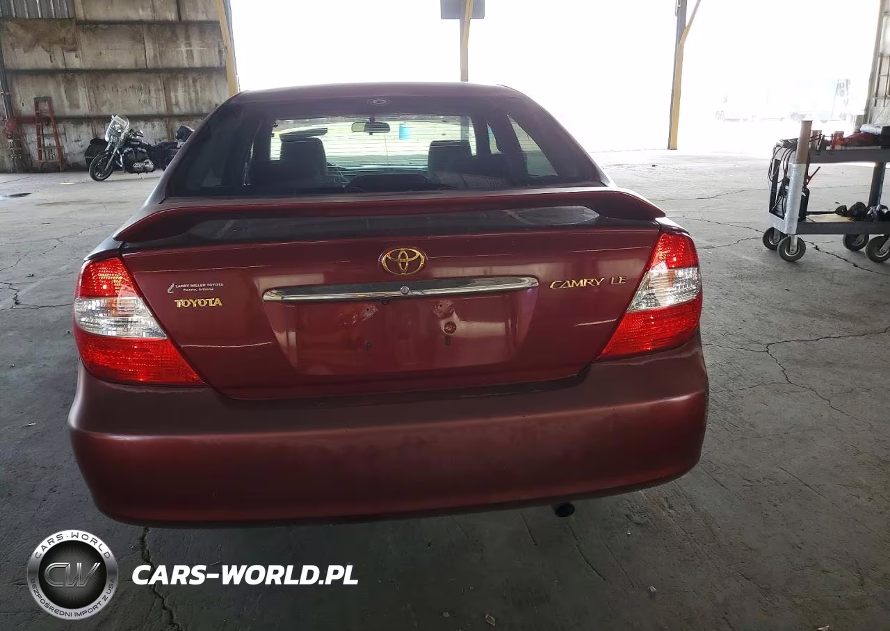 2002 Toyota Camry Le VIN:4T1BE30KX2U573329 - 6