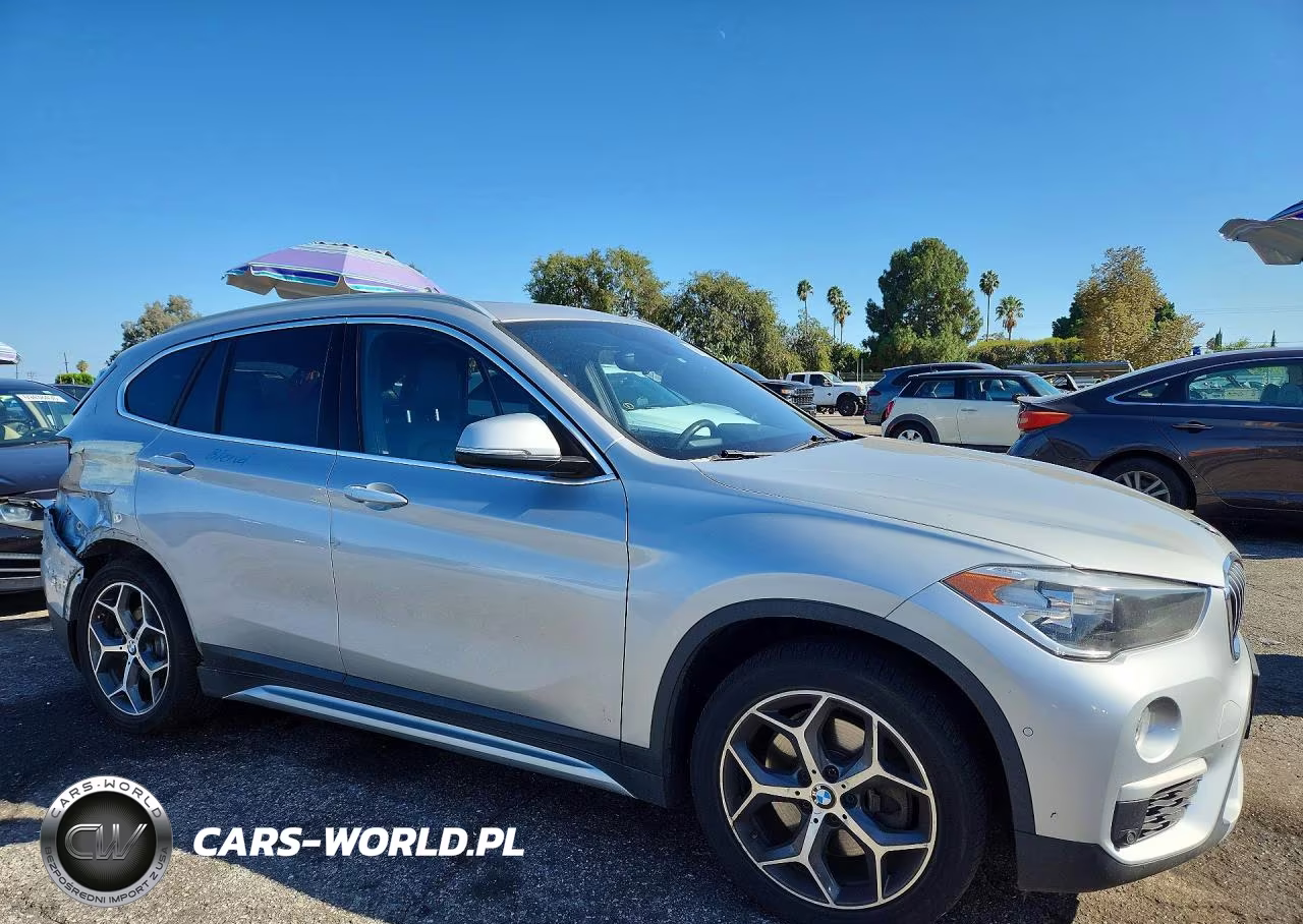 2018 BMW X1 xDrive28I VIN:WBXHT3Z36J4A67016 - 4
