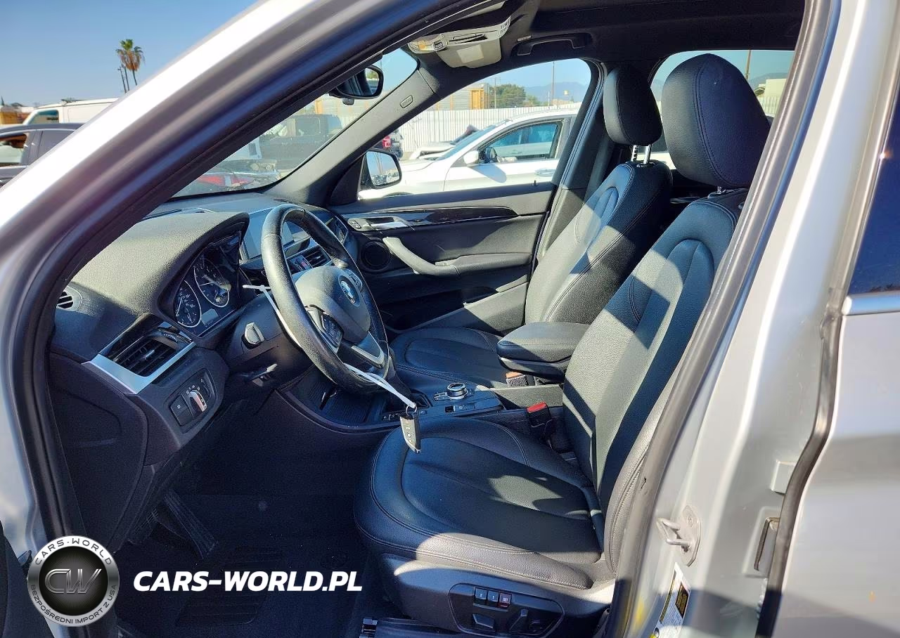 2018 BMW X1 xDrive28I VIN:WBXHT3Z36J4A67016 - 7