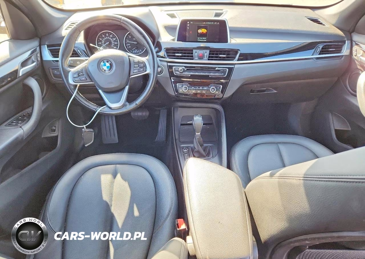 2018 BMW X1 xDrive28I VIN:WBXHT3Z36J4A67016 - 8