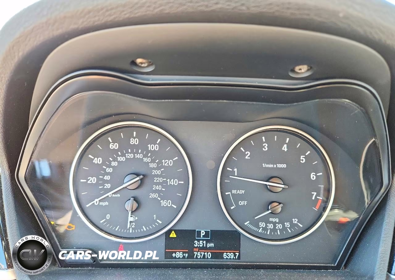 2018 BMW X1 xDrive28I VIN:WBXHT3Z36J4A67016 - 9