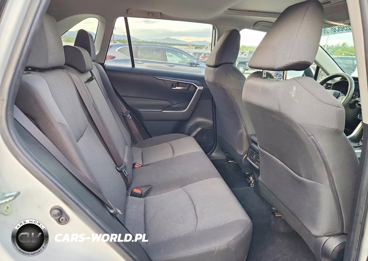 2019 Toyota Rav4 Xle VIN:JTMP1RFV7KJ002084 - 11
