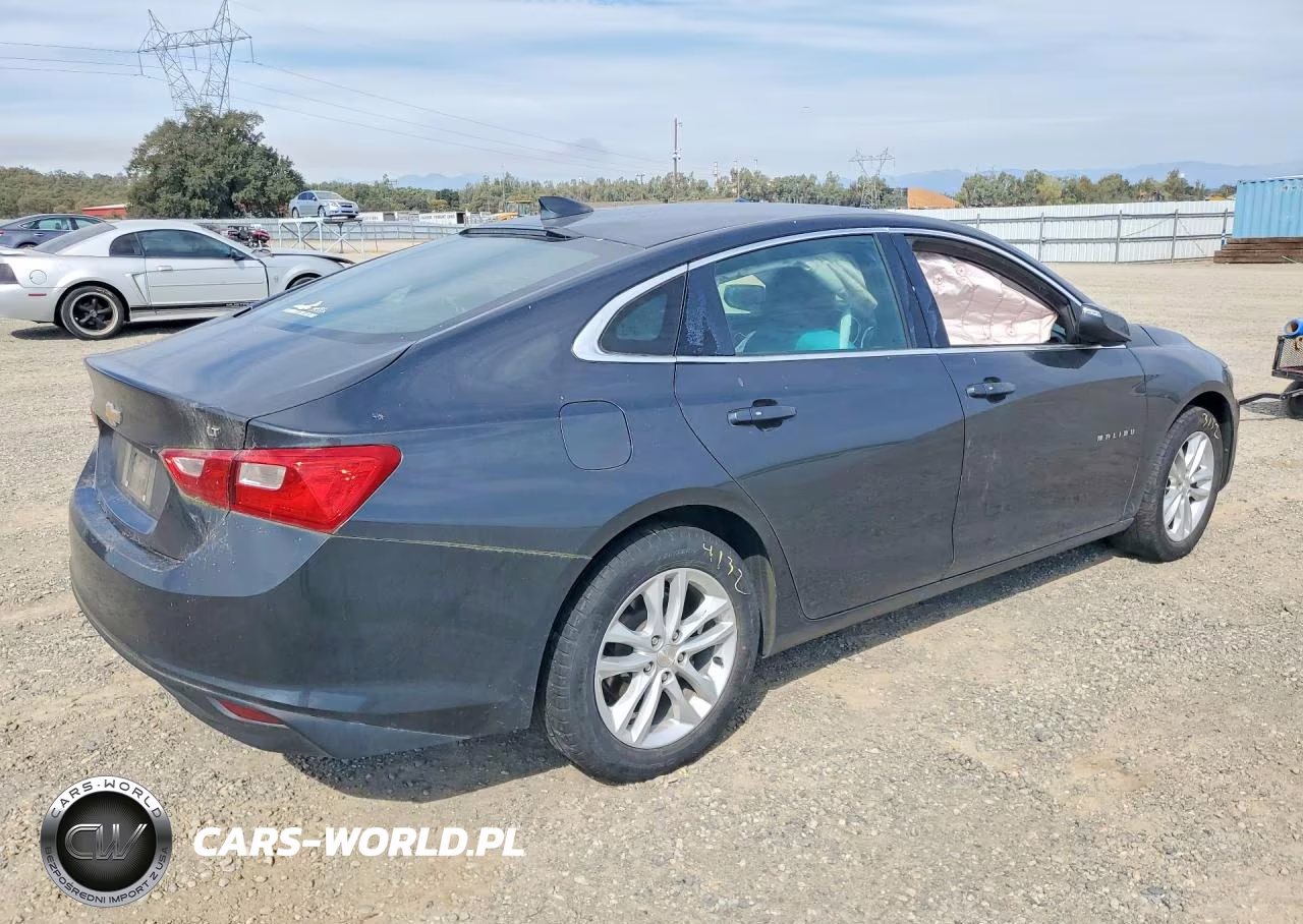 2018 Chevrolet Malibu Lt VIN:1G1ZD5ST0JF257862 - 3