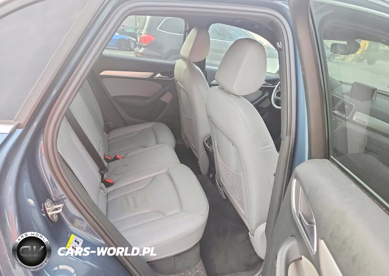 2016 Audi Q3 Premium Plus VIN:WA1EFCFS0GR024863 - 11