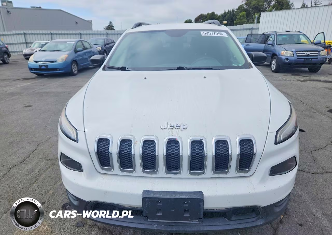 2016 Jeep Cherokee Sport VIN:1C4PJMAB6GW157011 - 5