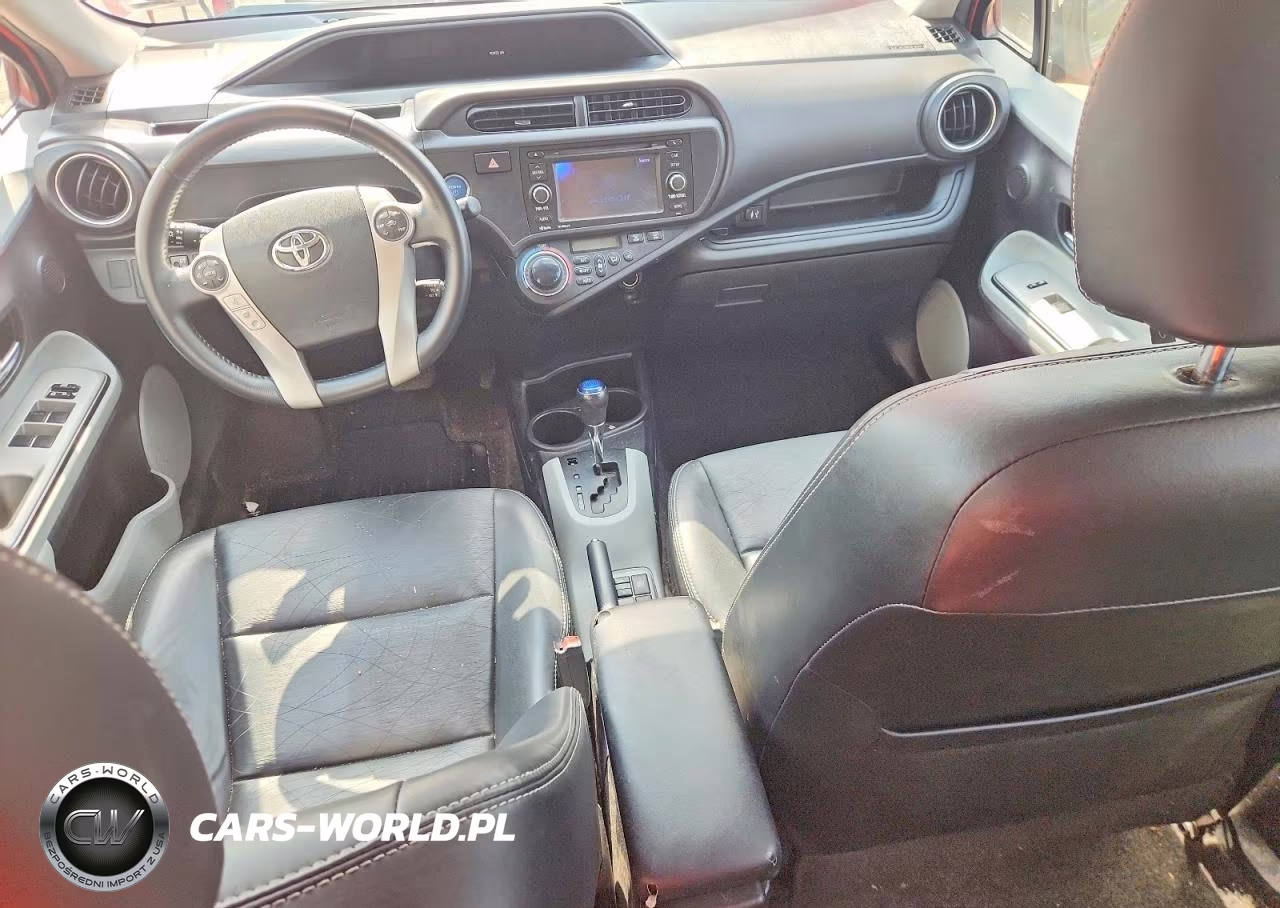 2013 Toyota Prius C VIN:JTDKDTB30D1045851 - 8