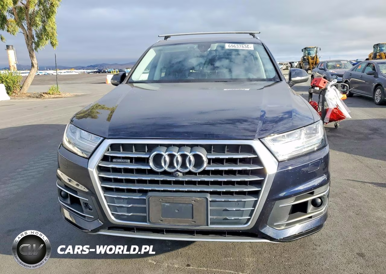 2017 Audi Q7 Premium Plus VIN:WA1LAAF76HD033457 - 5